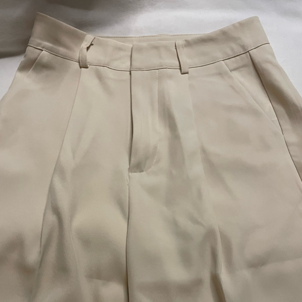 Pants - Picture 2 of 3